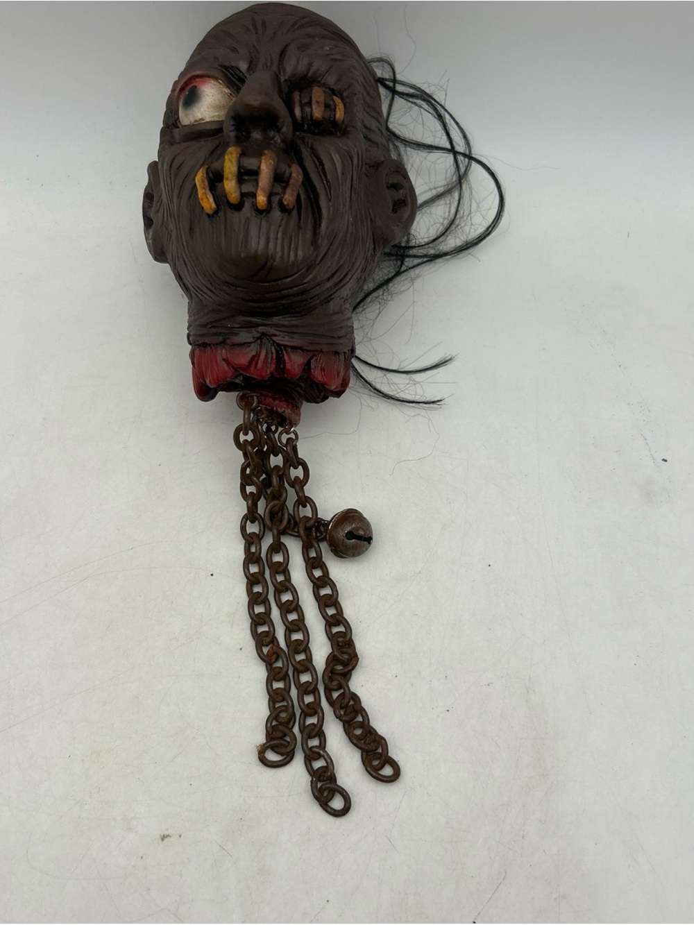 Vtg Corpse Head W/ Rattling Chain Hanging Shaker Zombie Prop WORKS!